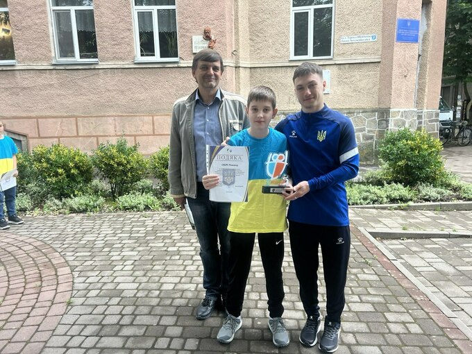 Срібний призер чемпіонату світу з лижної акробатики завітав до рідної школи