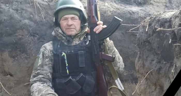 У Боратинській громаді попрощаються із загиблим захисником Анатолієм Гринем