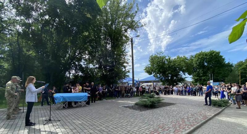 У Глобинській громаді провели в останню путь загиблого Захисника України