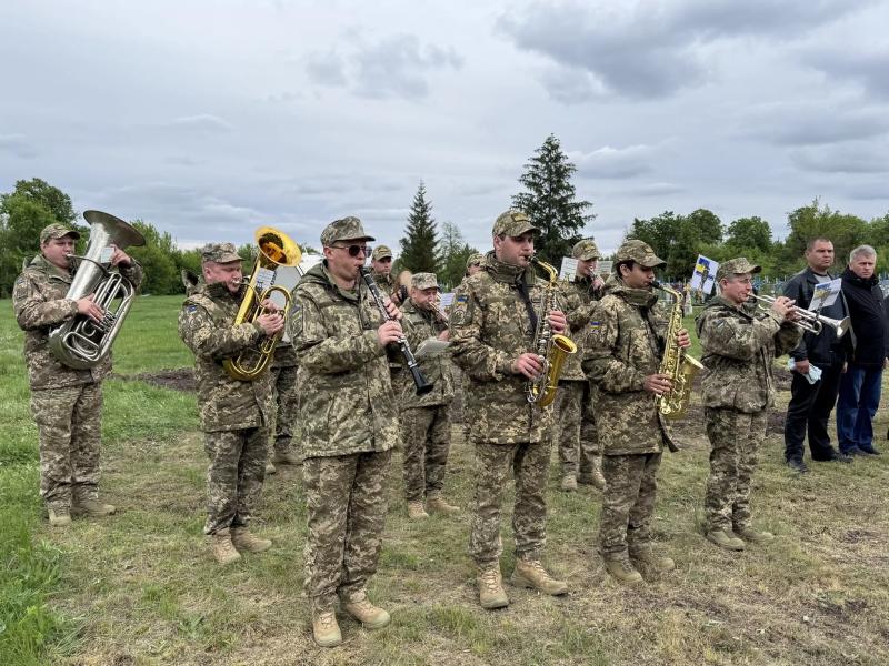 У Кременчуцькій та Хорольській громадах провели в останню путь загиблих Захисників України