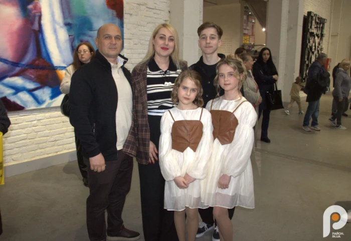 У Луцьку юних зірок кіножурналу «Байки» вітали на червоній доріжці