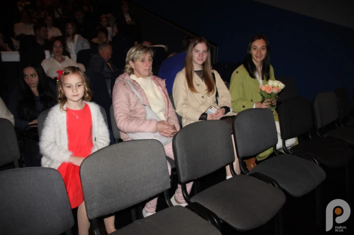 У Луцьку юних зірок кіножурналу «Байки» вітали на червоній доріжці