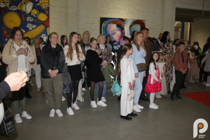 У Луцьку юних зірок кіножурналу «Байки» вітали на червоній доріжці