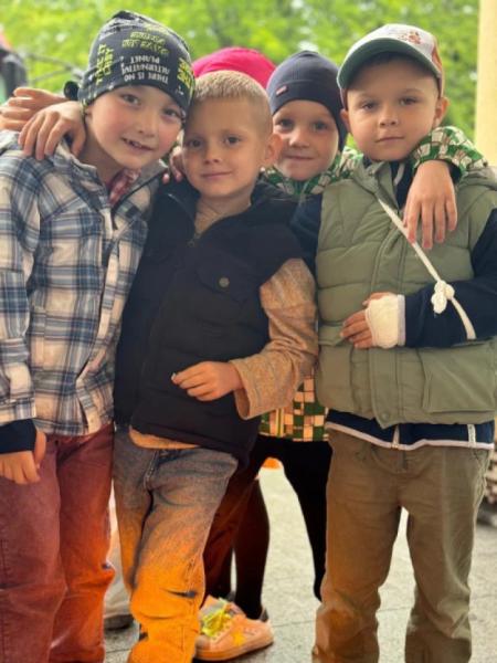 У Луцьку рятувальники навчали  дітей правилам безпеки під час літніх канікул