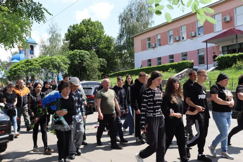 У Решетилівській громаді попрощались із загиблим Захисником України