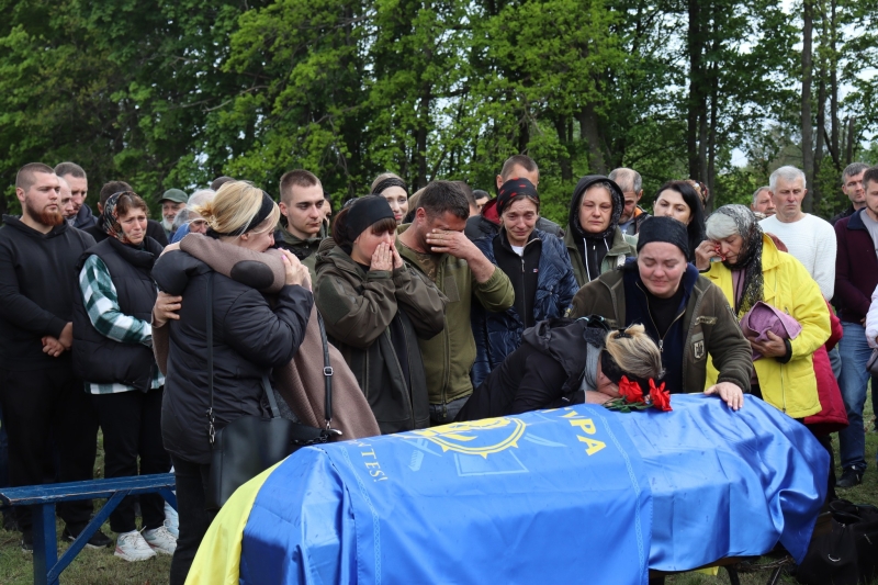 У Решетилівській громаді провели в останню дорогу загиблого Захисника України