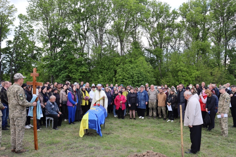 У Решетилівській громаді провели в останню дорогу загиблого Захисника України