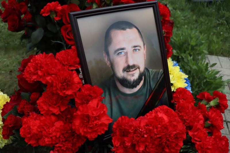 У Решетилівській громаді провели в останню дорогу загиблого Захисника України