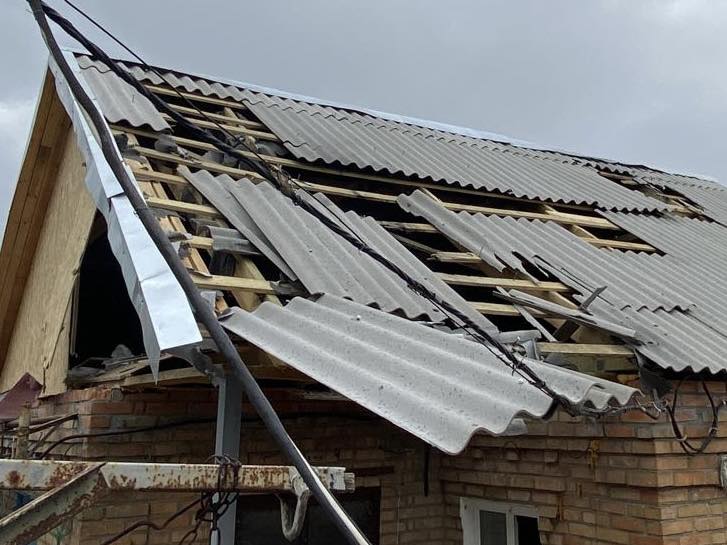 Вдень рашисти обстріляли Нікопольщину і Синельниківщину, постраждали дві жінки