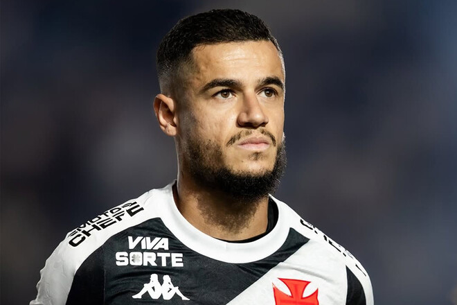 ВІДЕО. Екс-футболіст Барселони застав стрілянину неподалік від себе