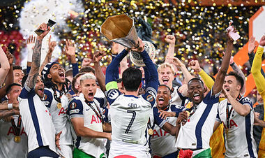 ВІДЕО. Морально готові. Гравці Тоттенгема увімкнули гімн ЛЧ в роздягальні