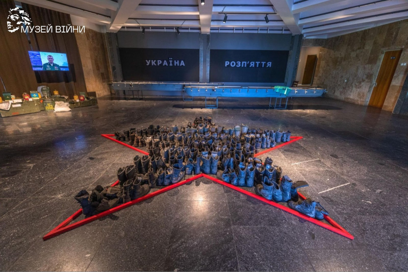 Бойові машини та карти 1941 року. Стало відомо, що Генштаб витребував у Музею Другої світової на початку російського вторгнення