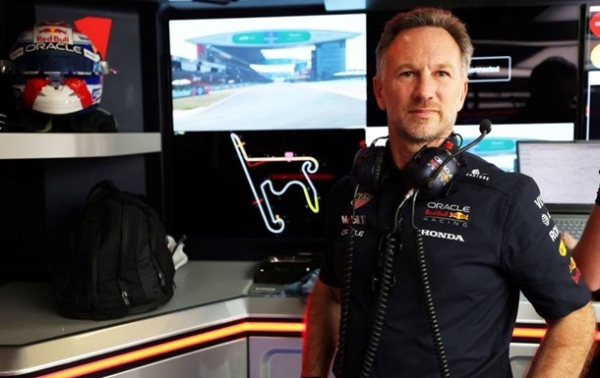 Керівник Ред Булл відреагував на чутки про заміну Цуноди Керівник Ред Булл відреагував на чутки про заміну Цуноди