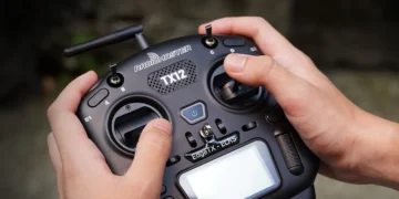 Пульти для FPV-дронів