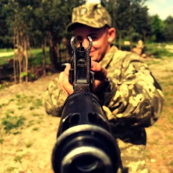 «10 разів за три роки бачив світло»: маріуполець Олександр Гуржов провів у російському полоні 1179 днів