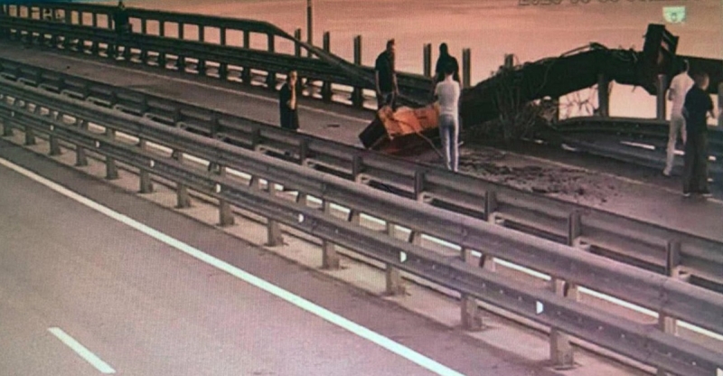 Підірвано опору Кримського мосту: СБУ повідомила про ще одну вдалу операцію