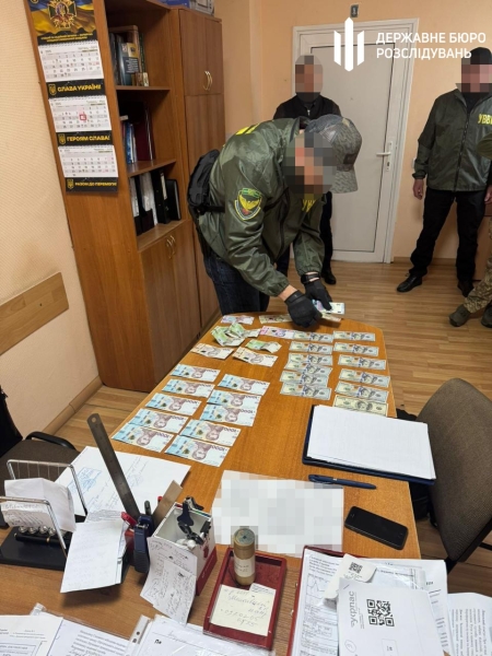 За $2 тис. просив ВЛК «знайти» хворобу. У Києві викрито командира однієї з військових частин