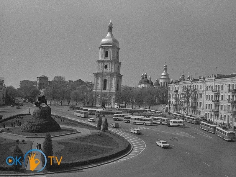 Забужко придумала метро «Шулявська». Як 35 років тому вперше декомунізували Київ