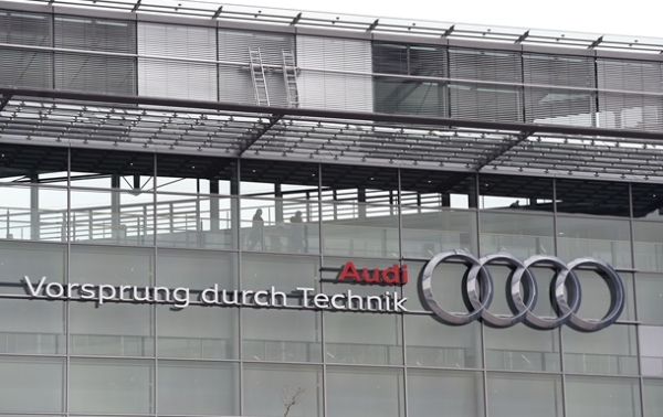 Audi офіційно відмовилася від планів випускати тільки електромобілі Audi офіційно відмовилася від планів випускати тільки електромобілі