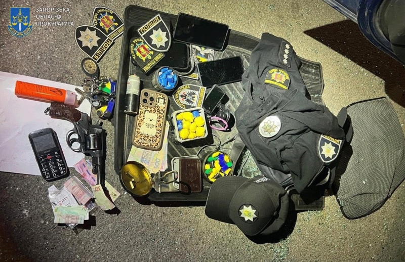 У Запоріжжі викрили наркоторговців, які для маскування користувалися формою поліції і військових