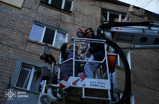 Атака РФ на Київ: рятувальники показали наслідки ударів