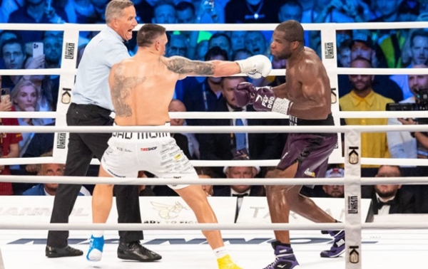 Дюбуа прокоментував свій спірний удар у першому поєдинку з Усиком