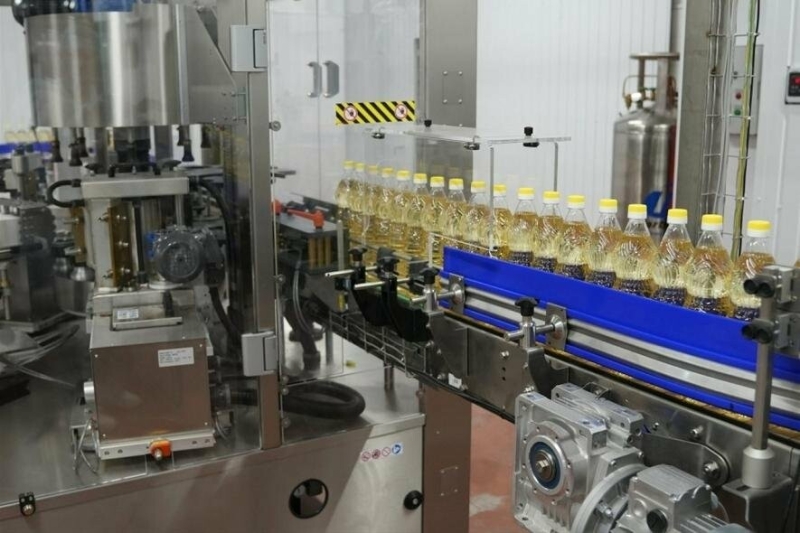 Майонези, соуси, соняшникова олія: відома торгова марка з прифронтової зони перенесла виробництво на Тернопільщину