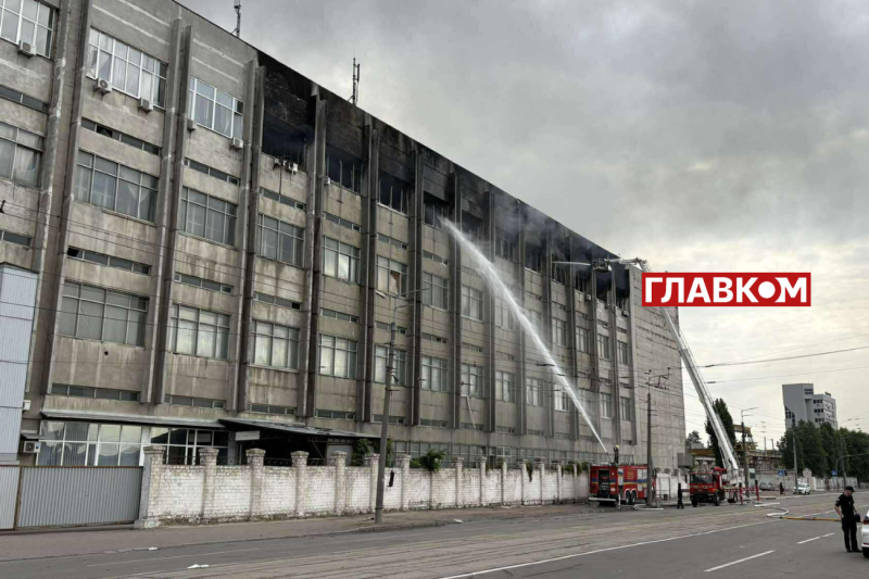 Атака на Київ: пошукові роботи у Солом'янському районі тривають другу добу (оновлено)