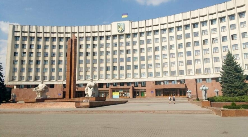 "Нехай Господь допоможе нам у цій святій справі...": івано-франківські депутати вимагають заборонити аборти в Україні