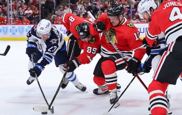 НХЛ: Вінніпег громить Чикаго, Сіетл знову переміг