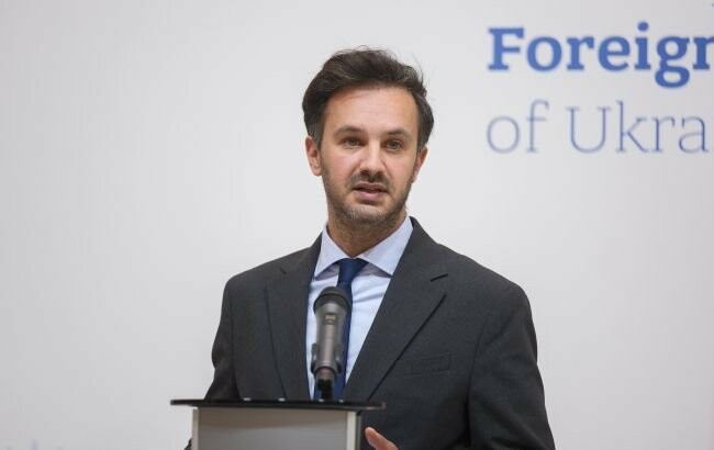 МЗС: Україна веде діалог зі США про закупівлю зброї, в тому числі систем протиповітряної оборони