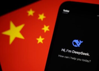 Німеччина вимагає від Apple і Google видалити DeepSeek з App Store і Google Play