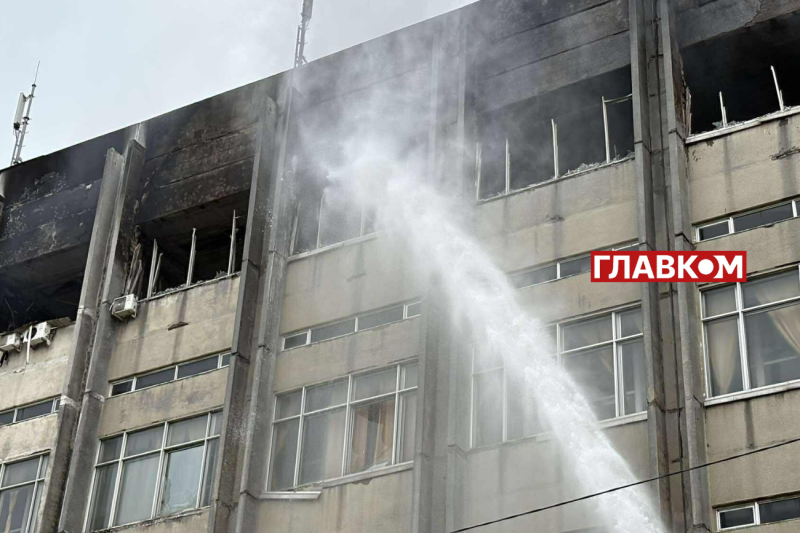 Атака на Київ: пошукові роботи у Солом'янському районі тривають другу добу (оновлено)