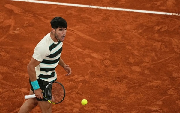 На відмові суперника Карлос Алькарас виходить у фінал Ролан Гаррос