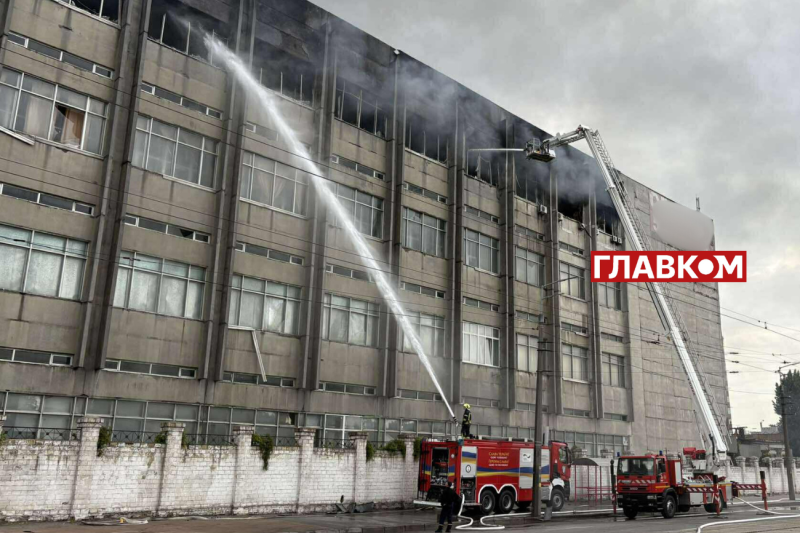 Атака на Київ: пошукові роботи у Солом'янському районі тривають другу добу (оновлено)