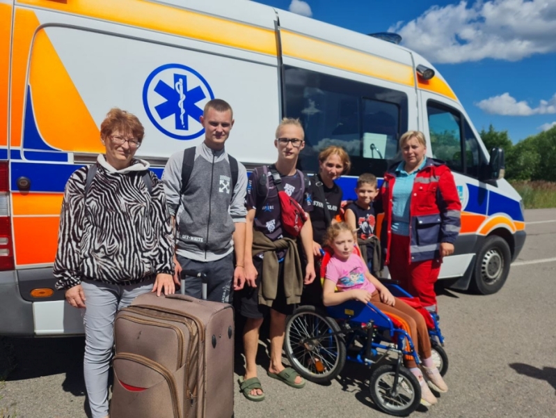 Допомогли десяткам тисяч українців виїхати з окупації: як працюють міжнародні волонтери