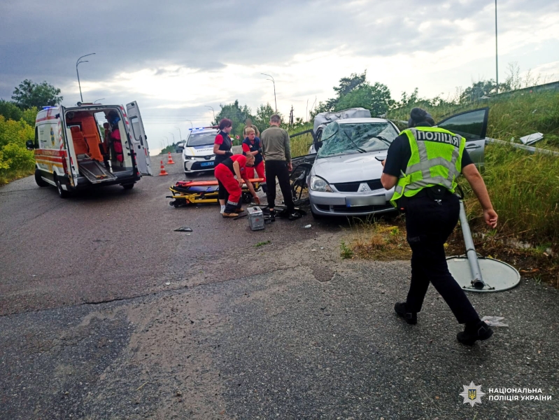 ДТП на Рівненщині: пасажиру відірвало ногу