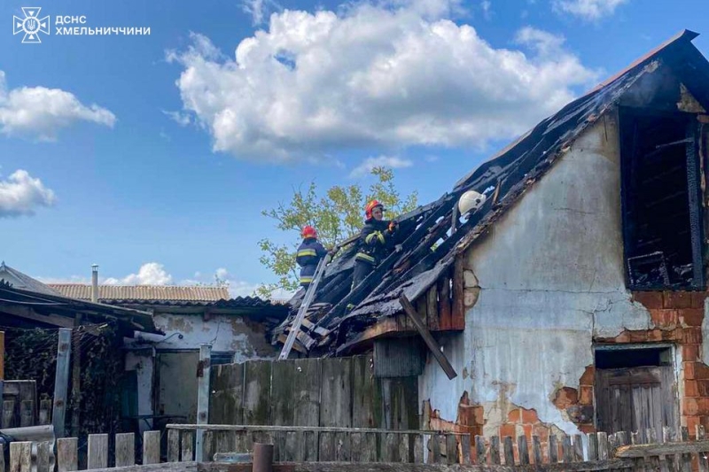 У Кам’янці-Подільському горіла багатоповерхівка: за добу на Хмельниччині сталося шість пожеж