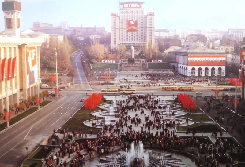 Забужко придумала метро «Шулявська». Як 35 років тому вперше декомунізували Київ