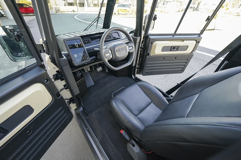 Tesla в паніці: японський стартап запропонував бюджетний електромобіль mibot mini EV, вартістю $7000