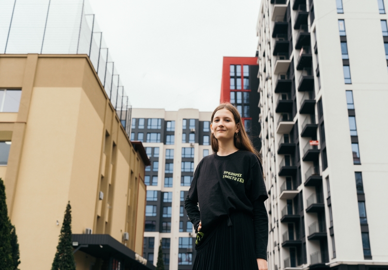 Із резервуарами для збору дощової води: підлітки працюють над проєктом громадського простору у Франківську (ФОТО)