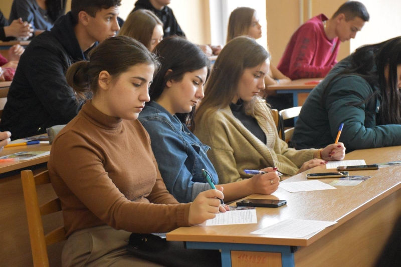 Як вступити до українського ВНЗ, якщо ви абітурієнт з тимчасово окупованої території