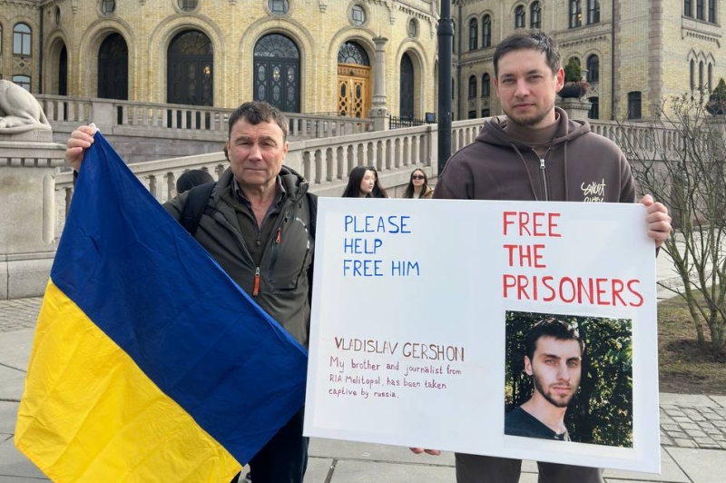 «Якщо відправлять до Сибіру — не знаю, чи виживу»: історія українського журналіста, якого майже два роки утримує Росія