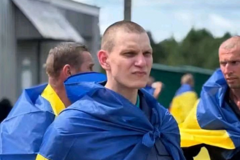 Колесо Сансари та перевірка на людяність: як маріупольський стронгмен Чувак вижив у полоні