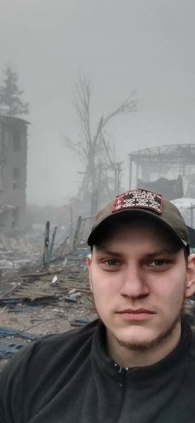 Колесо Сансари та перевірка на людяність: як маріупольський стронгмен Чувак вижив у полоні