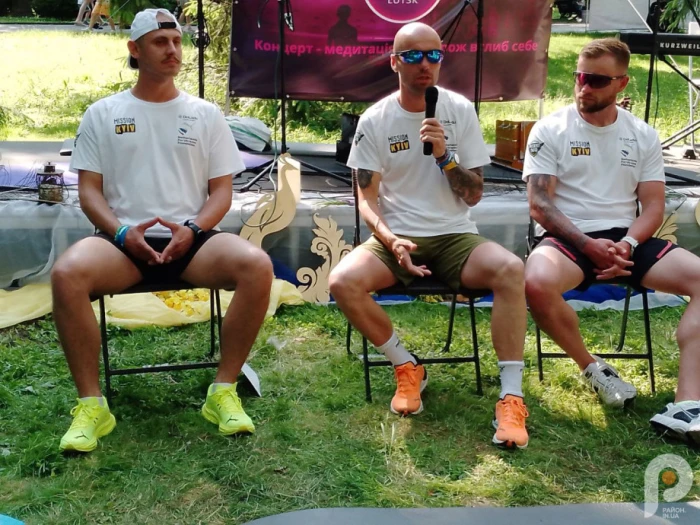 Лучани зустріли ветеранів, які йдуть пішки з Нідерландів до Києва