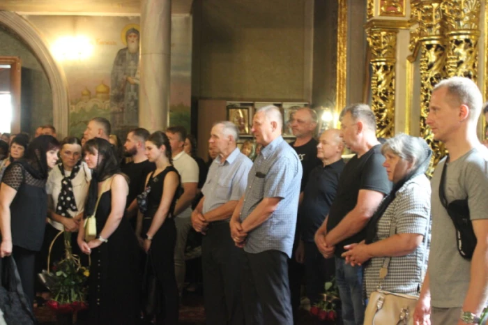 Луцьк попрощався з військовослужбовцем Дмитром Свириденком