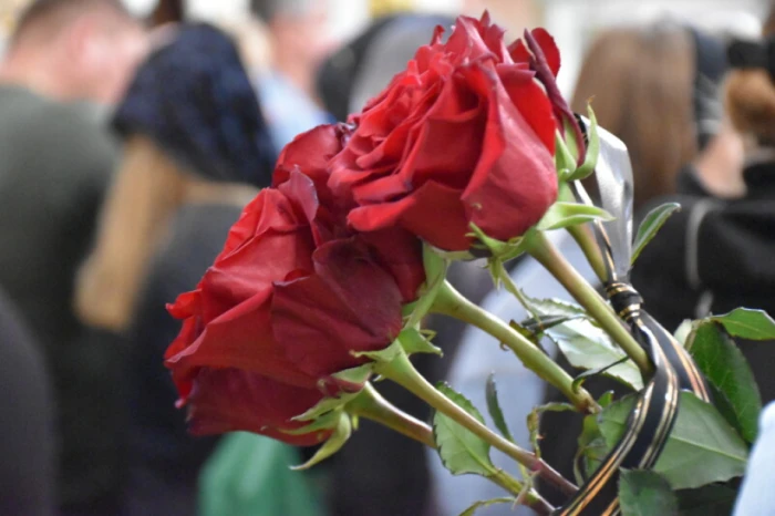 Луцька громада попрощалася із захисником України Миколою Кінахом