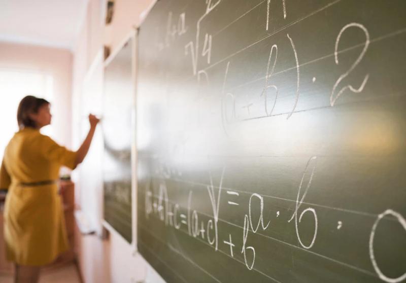 МОН: Цьогоріч на зарплати вчителям у держбюджеті передбачено понад 103 млрд грн