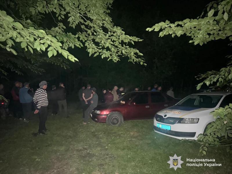 На Коломийщині розшукують 5-річного хлопчика з аутизмом, який загубився в лісі (ФОТО ЗНИКЛОГО)